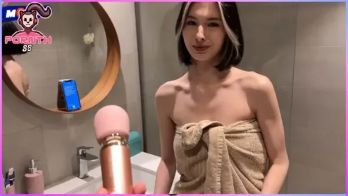 x Cutie Kim Microphone
